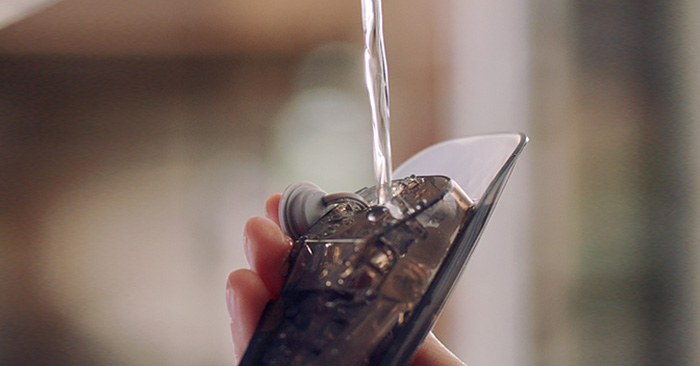 Ručn&yacute; parn&yacute; čistič