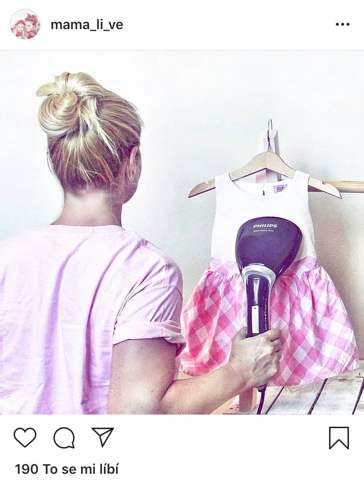 mama_li_ve ručn&iacute; napařovač oděvů