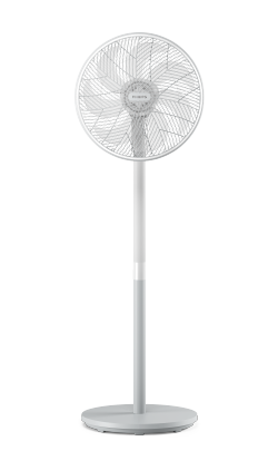 Vysok&yacute; biely stojanov&yacute; ventil&aacute;tor Philips s&eacute;rie 2000, ktor&yacute; sa m&ocirc;že ot&aacute;čať o 90 stupňov.