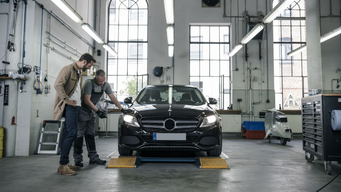 Vyměňujte žárovky po párech