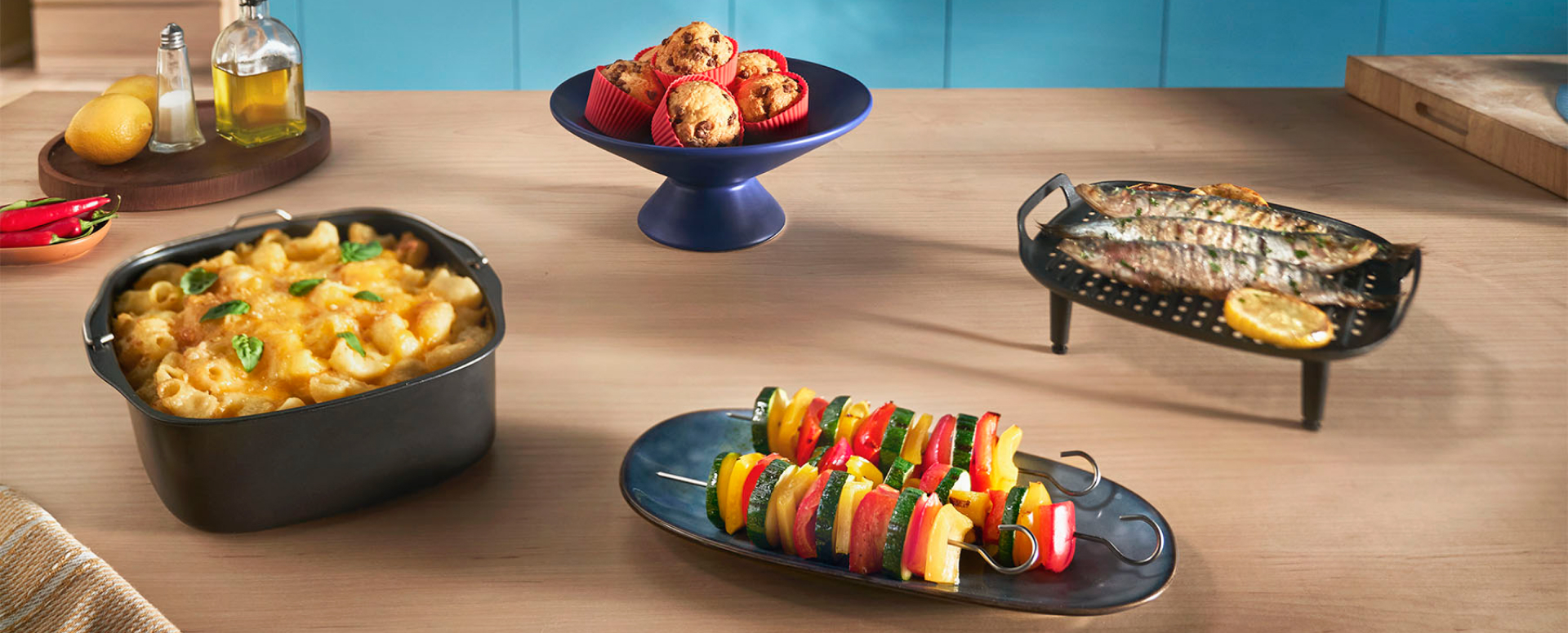 sortiment jed&aacute;l, ktor&eacute; m&ocirc;žete pomocou n&aacute;&scaron;ho pr&iacute;slu&scaron;enstva pripraviť v teplovzdu&scaron;nej frit&eacute;ze