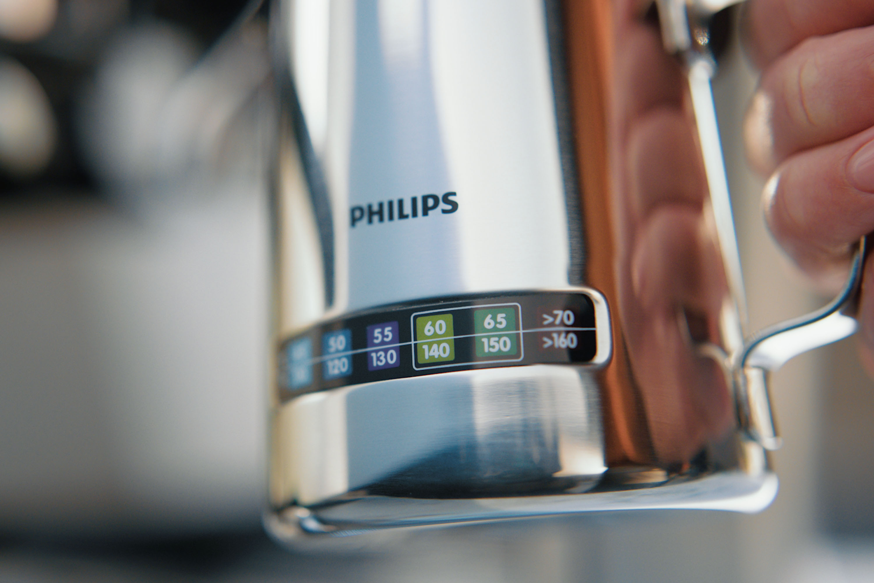 Mlieko napeňte v&nbsp;kanvici na mlieko