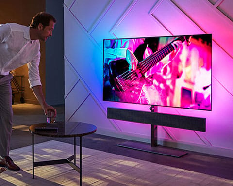 Zažite telev&iacute;zor Philips s&nbsp;funkciou Ambilight